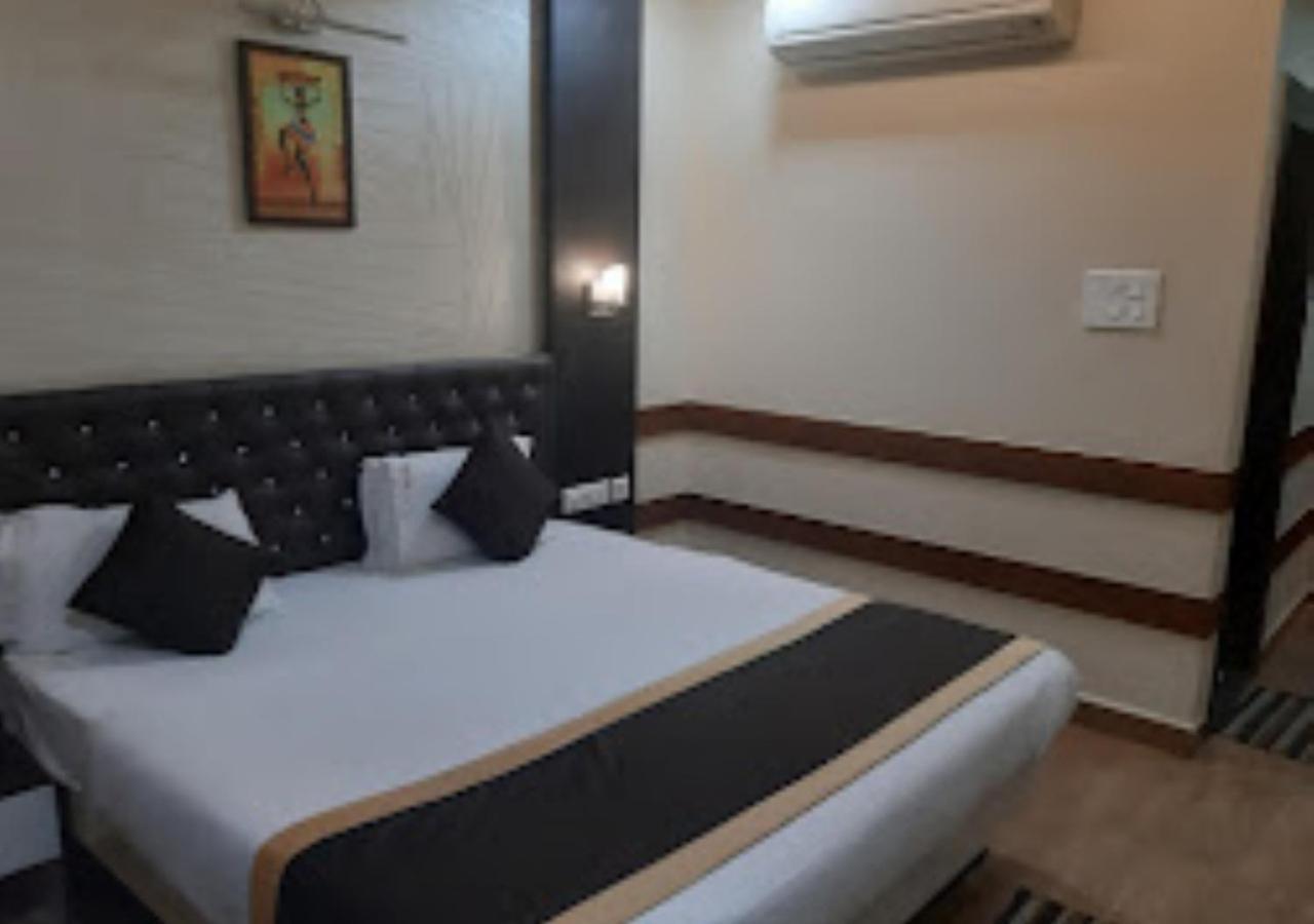 Hotel Venus Inn Bhubaneshwar Μπουμπάνεσβαρ Εξωτερικό φωτογραφία